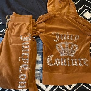 Juicy couture sweat suit